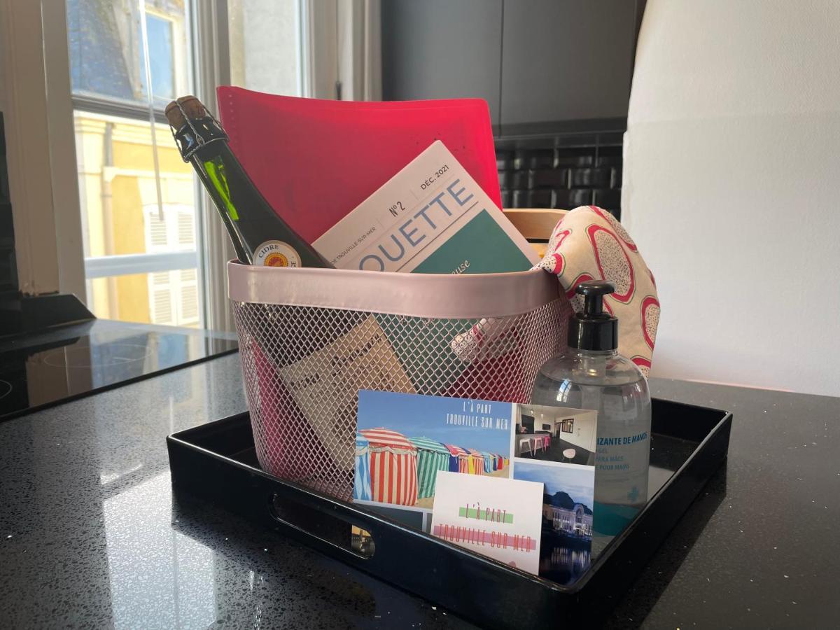 Apartament « L' Apart » Plein Centre Trouville-sur-Mer Zewnętrze zdjęcie
